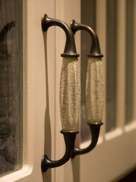 Cabinet Pulls Replacement in Carrollton