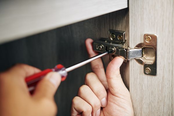 Cabinet Hinge Installation in Carrollton